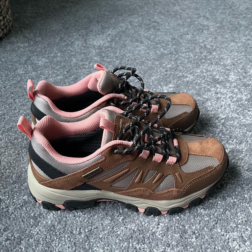 Sketchers Hiking/Trail Shoes